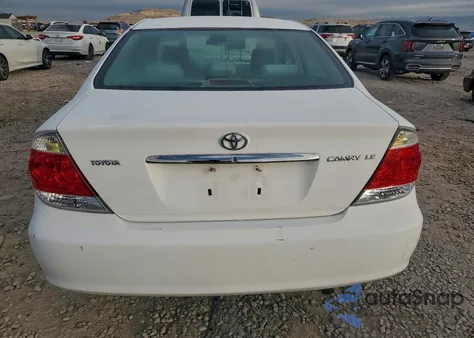 2005 Toyota Camry Le from USA, damaged, VIN 4T1BE32K85U415931